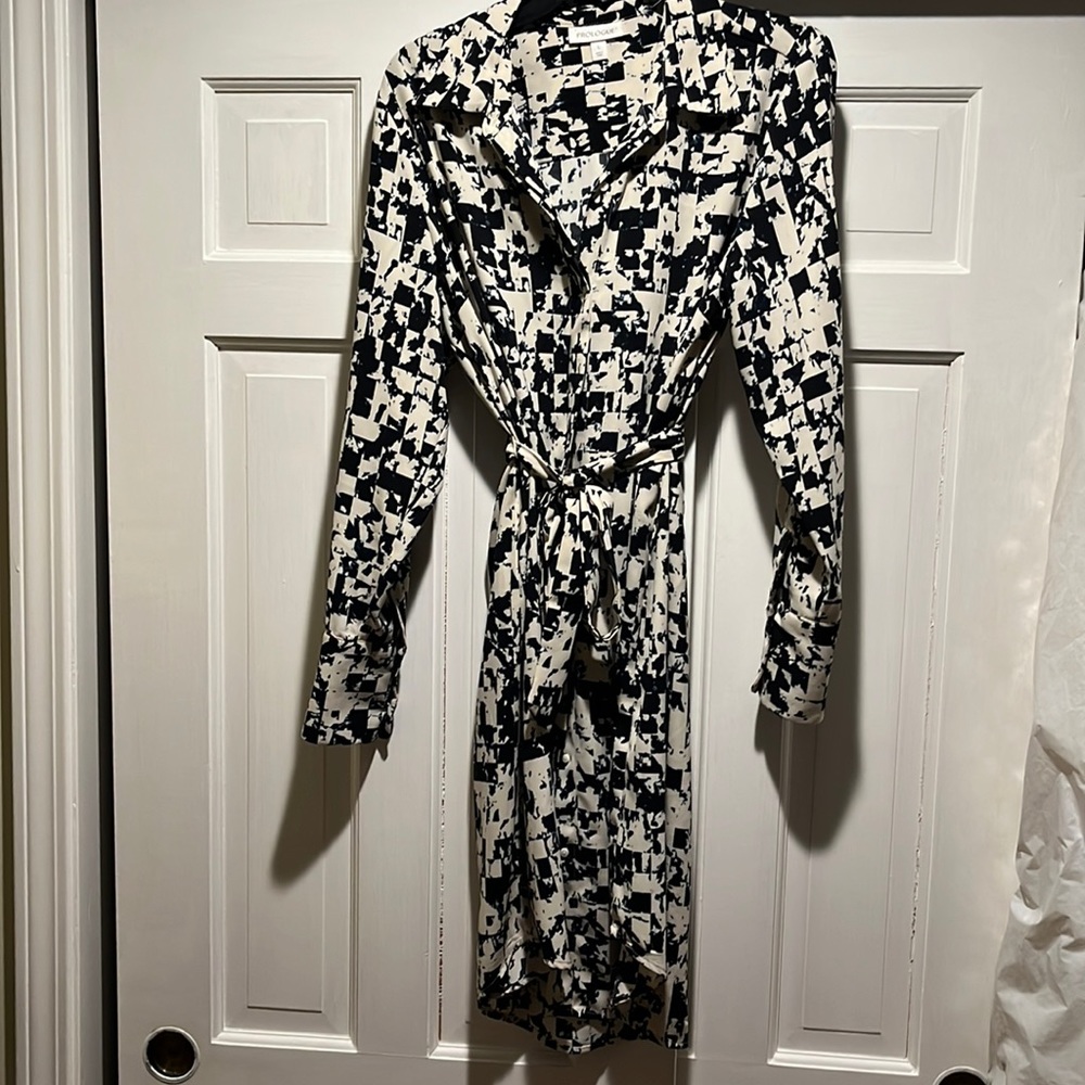 Long sleeve, button dress!!